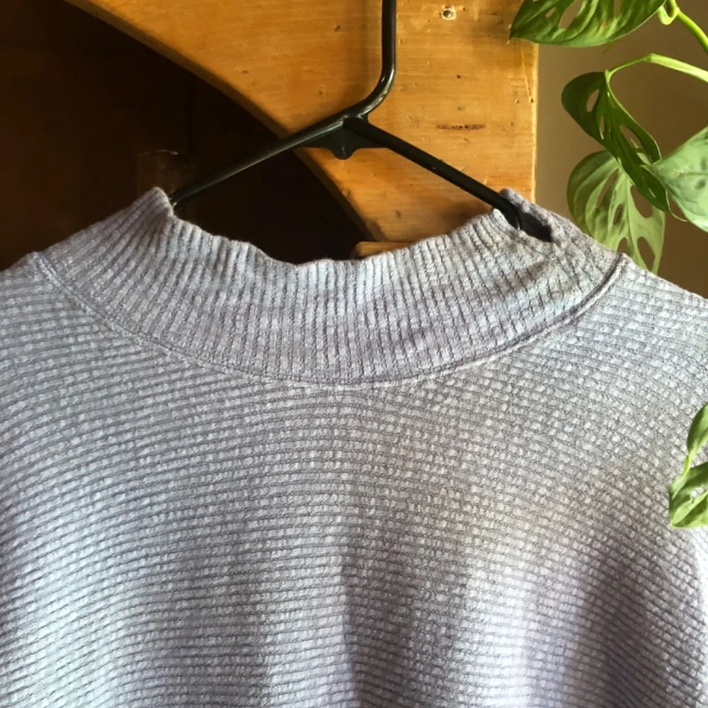 Free People Oversized Mock Neck Drop Shoulder Waffle Tunic Top Size Small - Picture 2 of 6